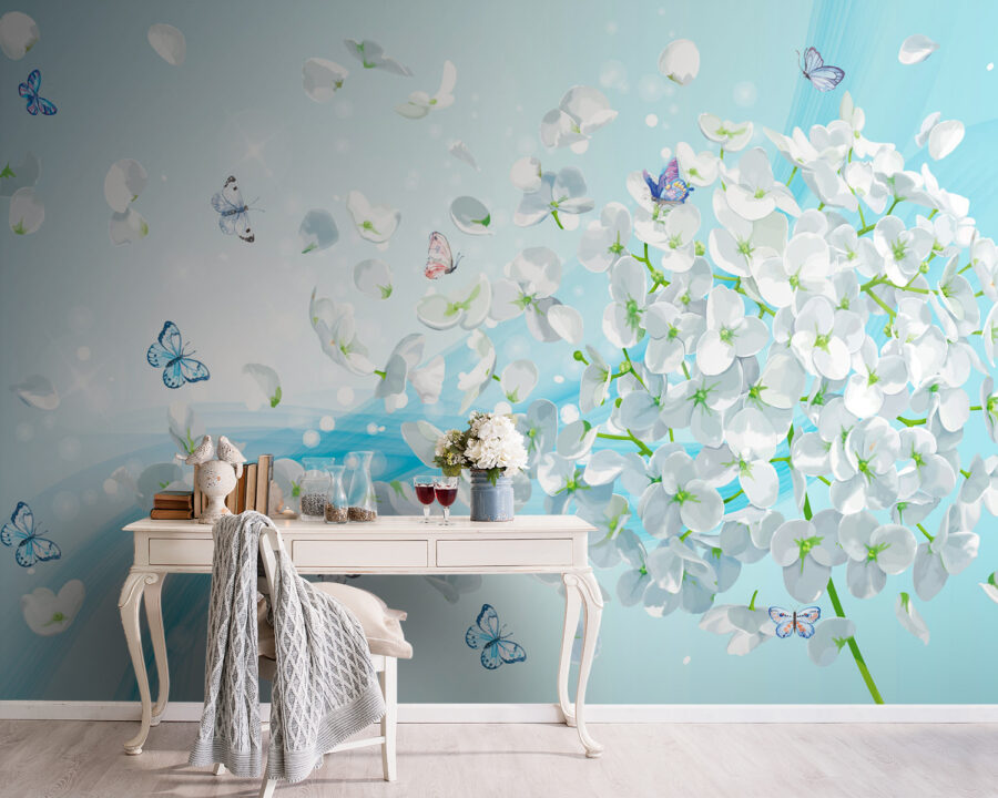 Witte bloemen met vliegende vlinders