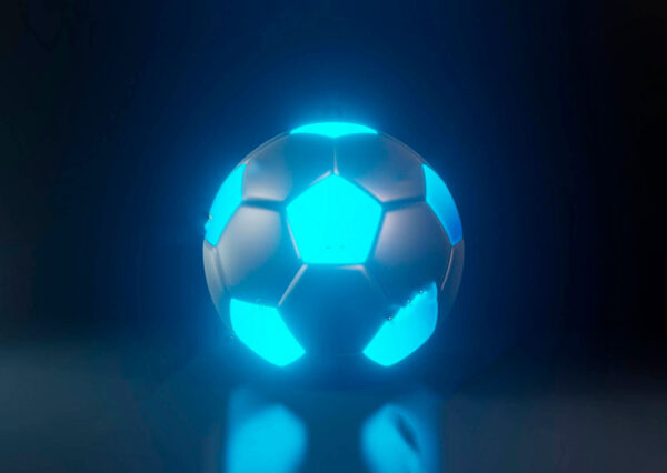 Voetbal met blauwe lichtjes Voetbal met blauwe lichtjes