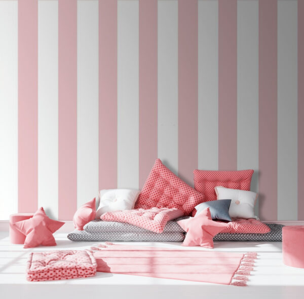 Roze en wit gestreept behang Roze en wit gestreept behang
