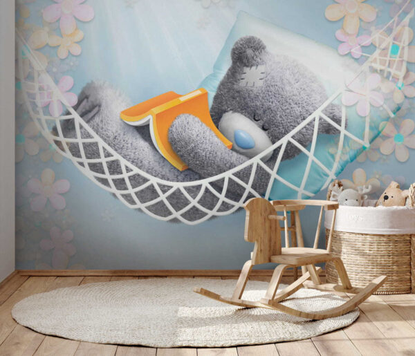 Teddybeer slapend in een hangmat Teddybeer slapend in een hangmat