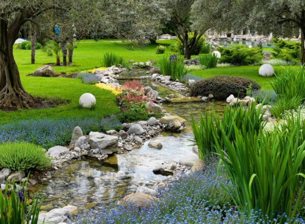 Beek door een park Beek door een park
