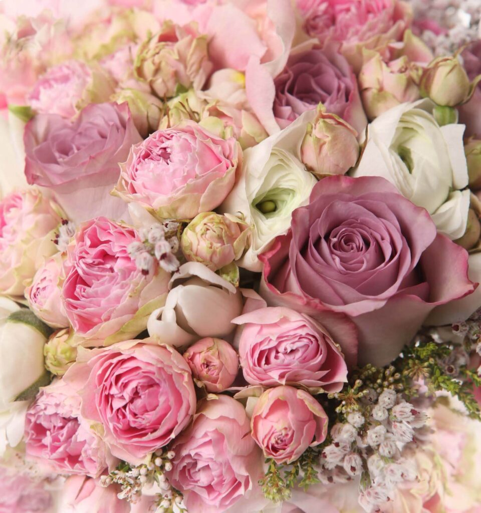 Boeket van roze en witte rozen Boeket van roze en witte rozen