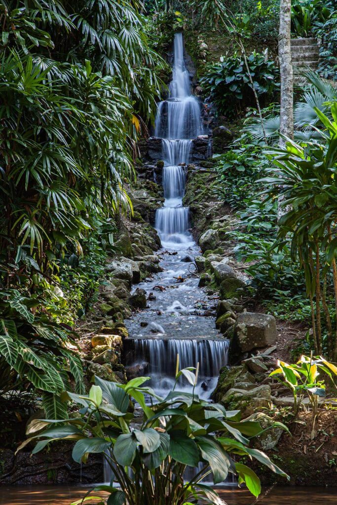 Waterval in de jungle Waterval in de jungle