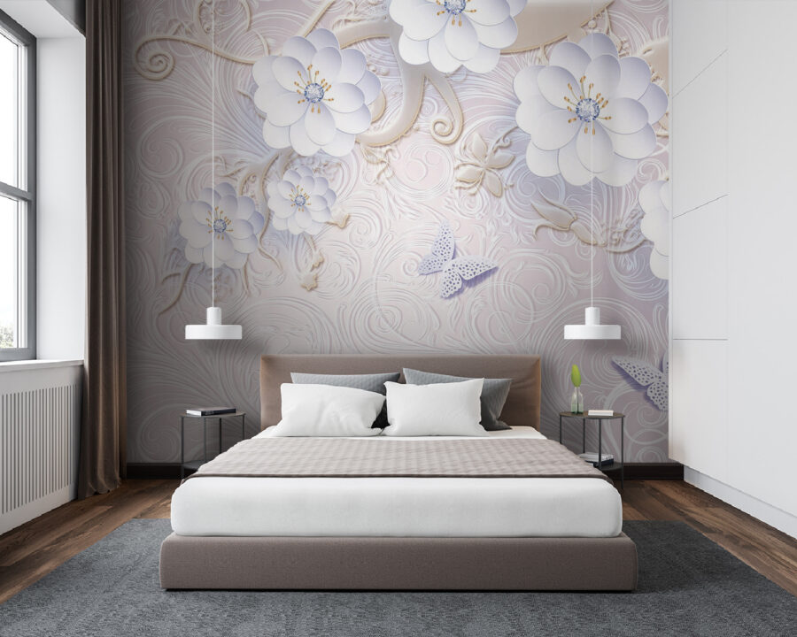 Behang met witte bloemen en vlinders