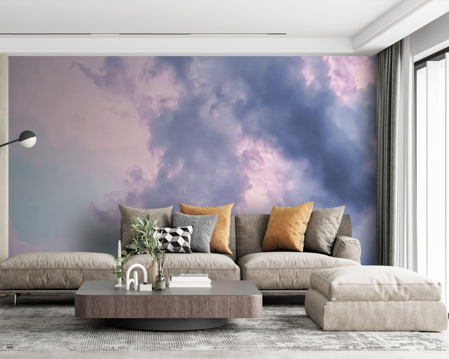 Bewolkte lucht met roze en blauwe wolken