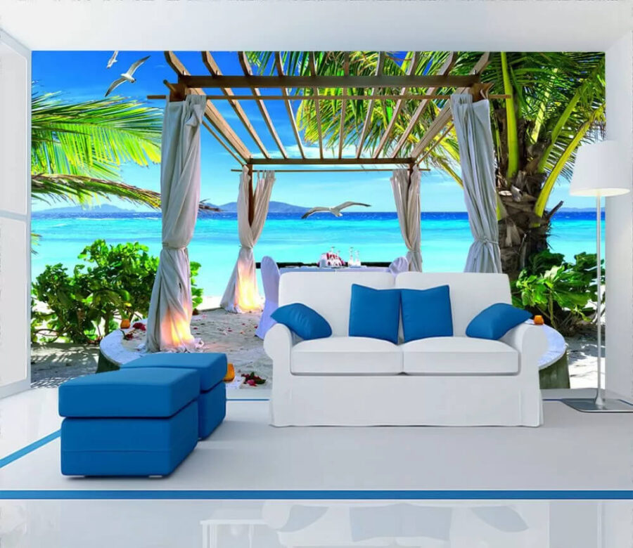 Opgezette tafel op een strand