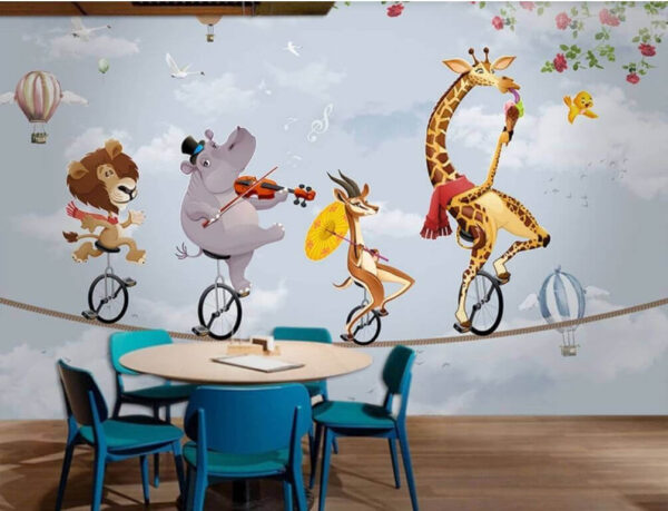 Groep dieren op eenwieler u26075pir1m 600x459 - Groep dieren op eenwieler