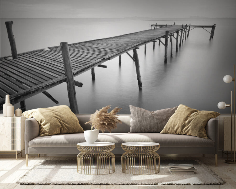 Lange houten brug over water