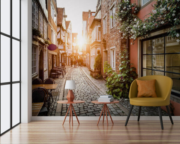 Straat met gebouwen en tafels en stoelen Straat met gebouwen en tafels en stoelen
