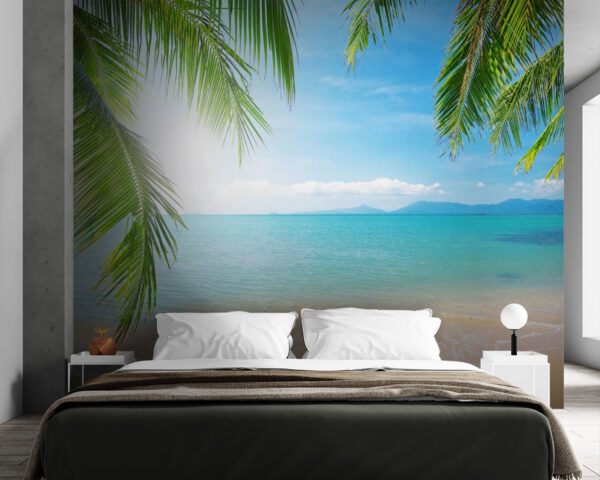 Strand met palmbomen en blauw water Strand met palmbomen en blauw water
