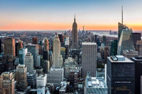 Stads skyline met hoge gebouwen Stads skyline met hoge gebouwen