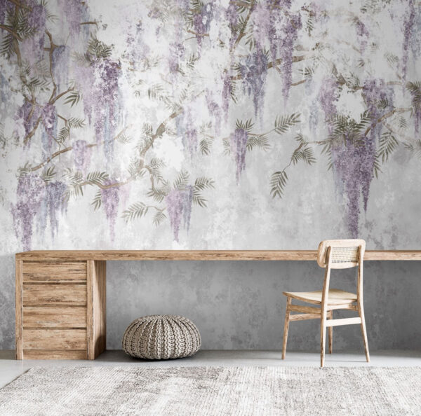 Witte muur met paarse bloemen Witte muur met paarse bloemen