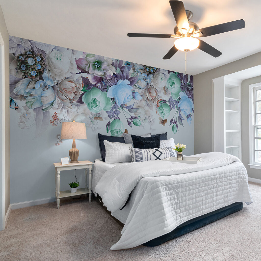 Elegant floral arrangement with butterflies Elegant floral arrangement with butterflies