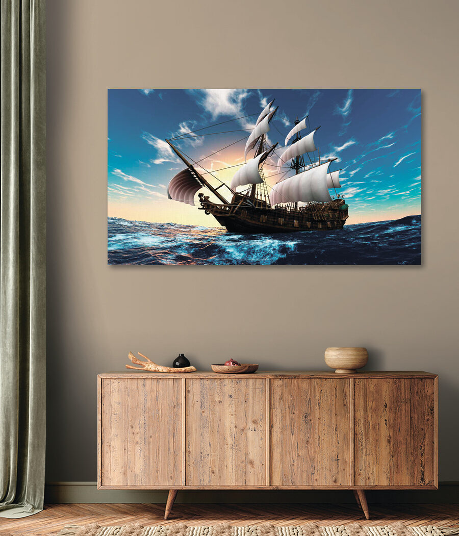 Een schip in het water