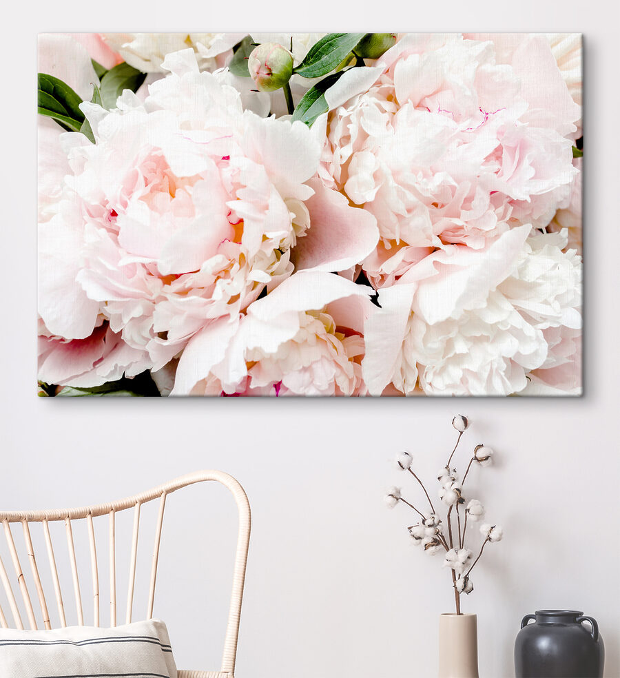 Een groep roze bloemen