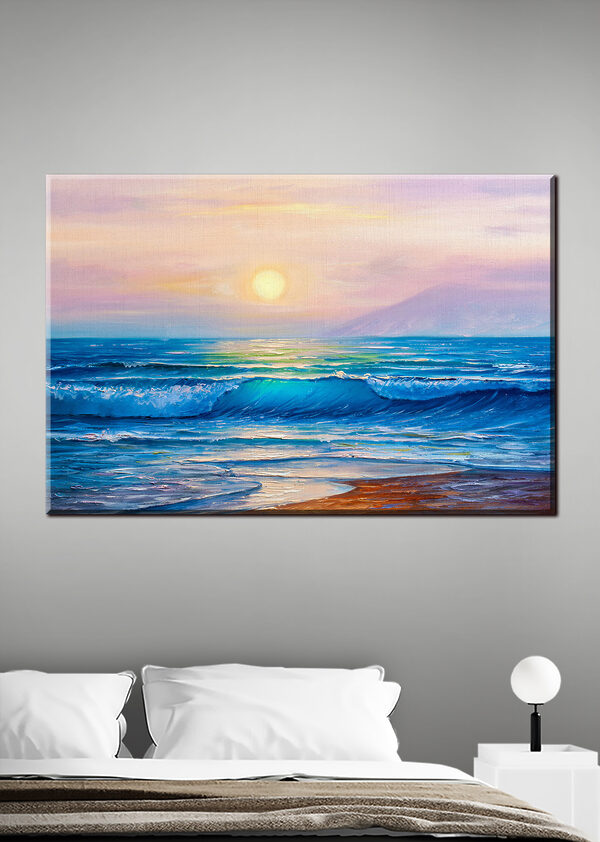 Een schilderij van een strand met golven en een zonsondergang Een schilderij van een strand met golven en een zonsondergang
