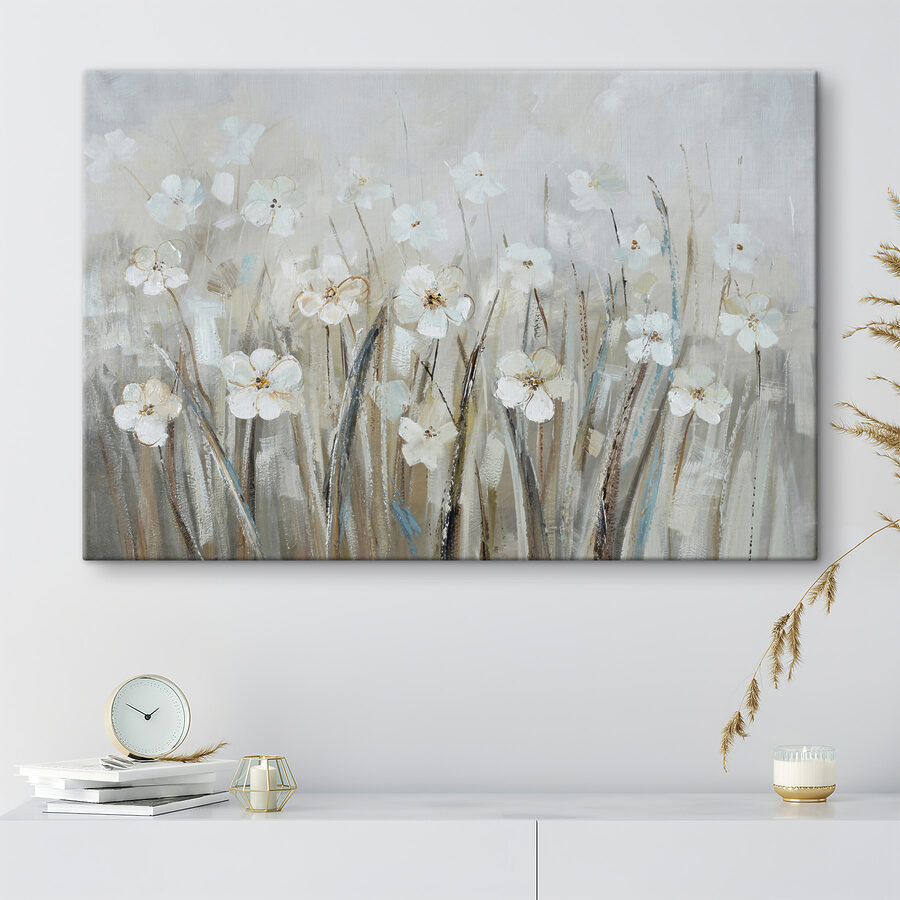 Een schilderij van witte bloemen