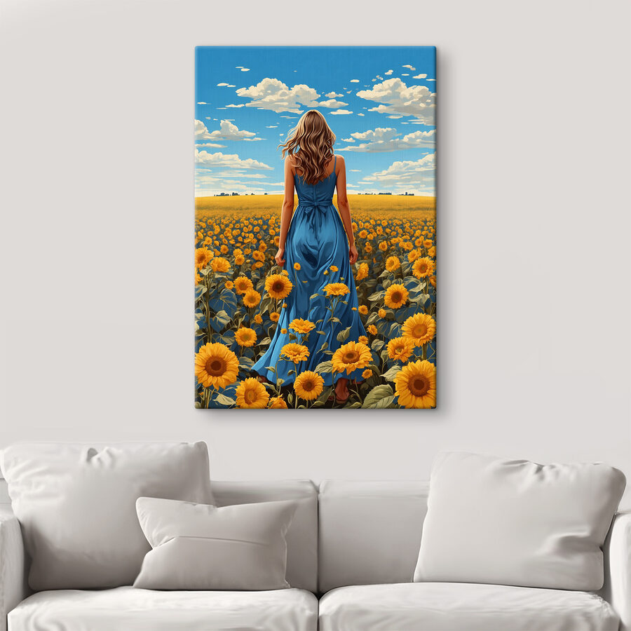 Een vrouw in een blauwe jurk in een veld met zonnebloemen