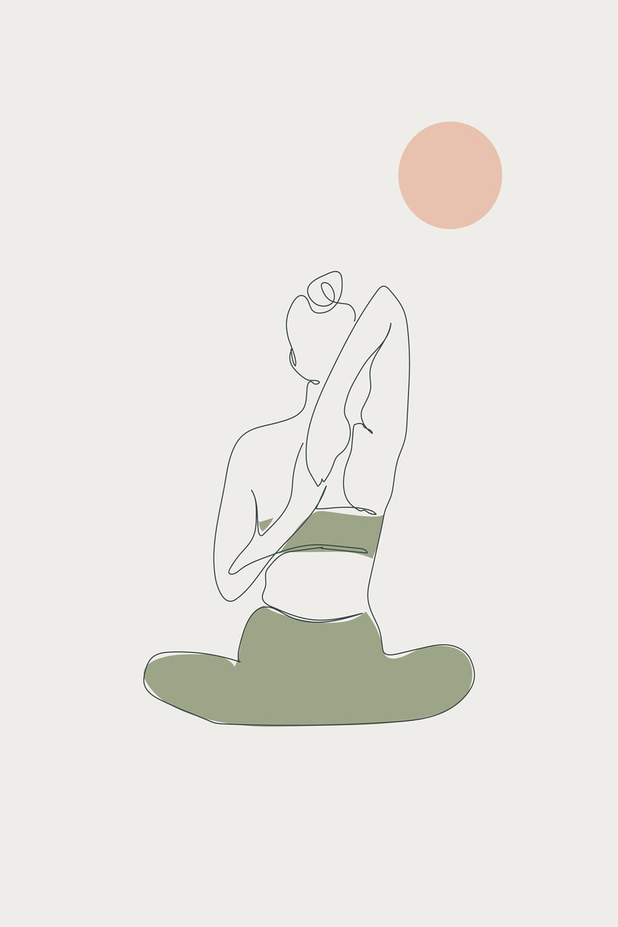 Een vrouw in yogahouding