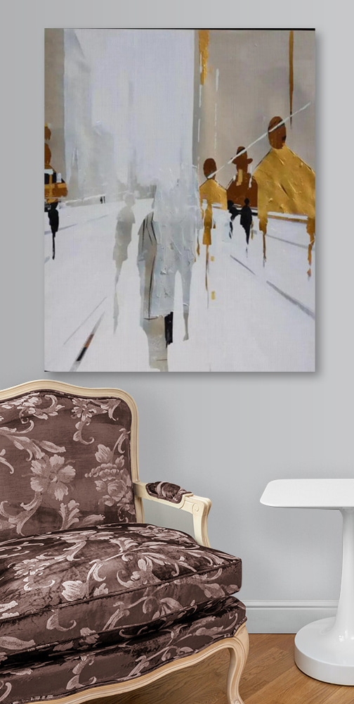 Een schilderij van mensen die op een besneeuwde straat lopen