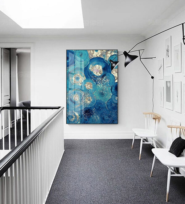 Levendige blauwe cirkelvormige patronen op het oppervlak s01035pih2 600x662 - Levendige blauwe cirkelvormige patronen op het oppervlak - tegory