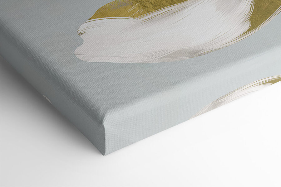 Elegant wit bloemblad met metallic accenten