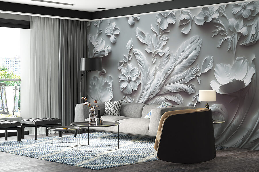 Witte muur met bloemen en bladeren