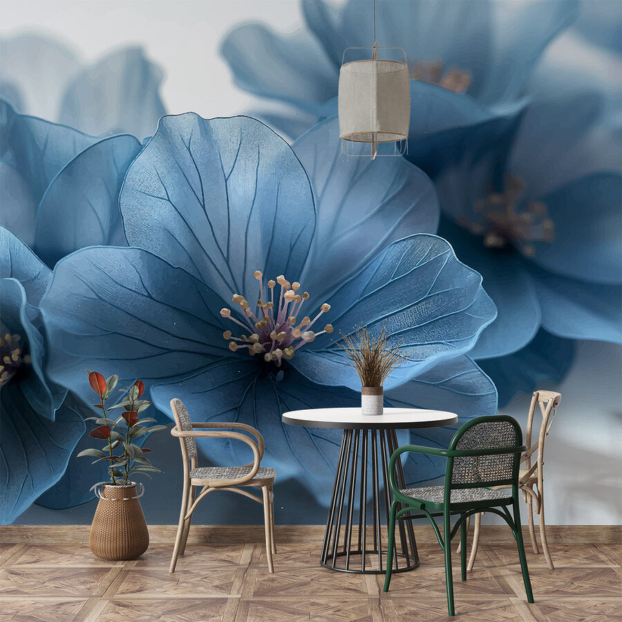 Blauwe bloemen op een wit oppervlak