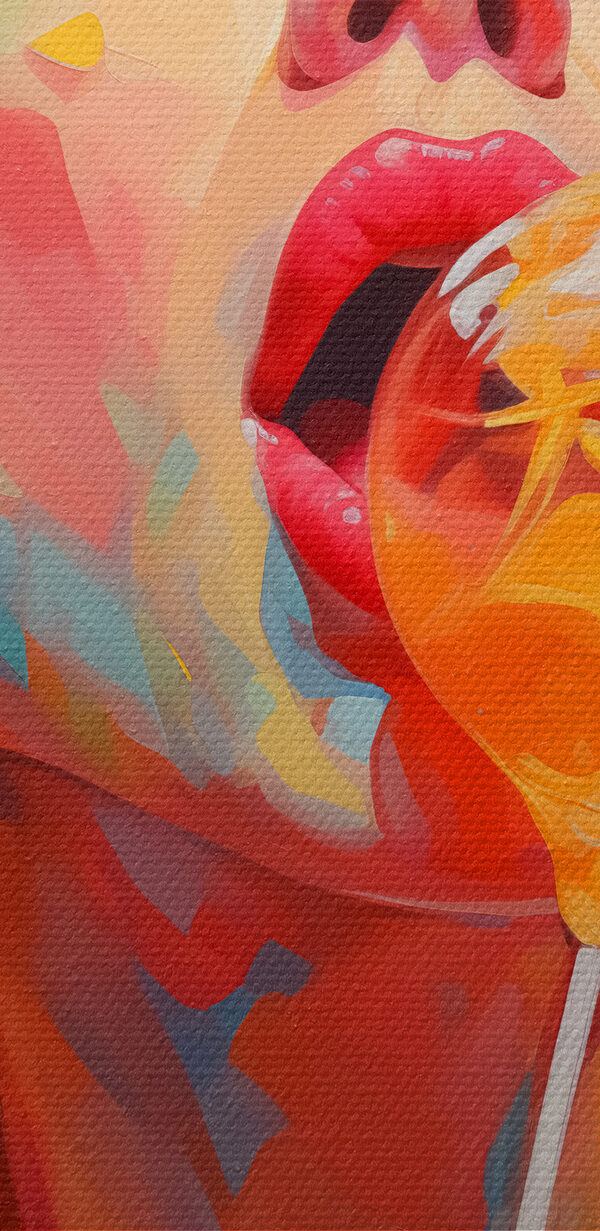 Vrouw met rood haar en een lolly Vrouw met rood haar en een lolly
