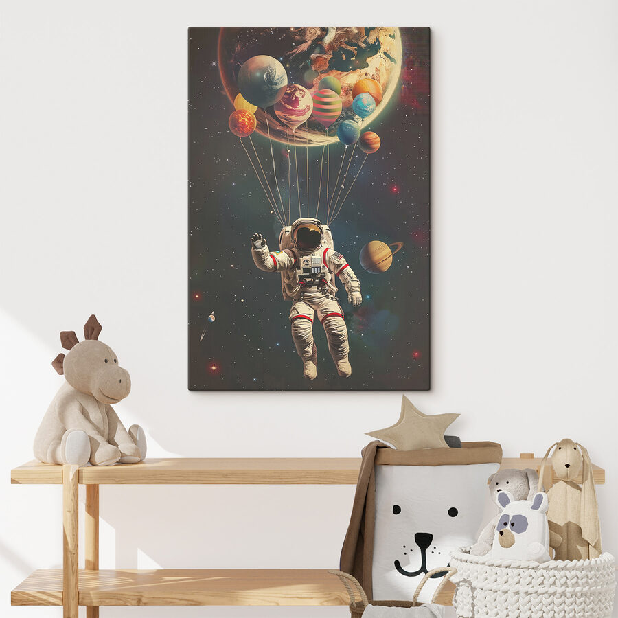 Een astronaut zwevend in de ruimte met ballonnen
