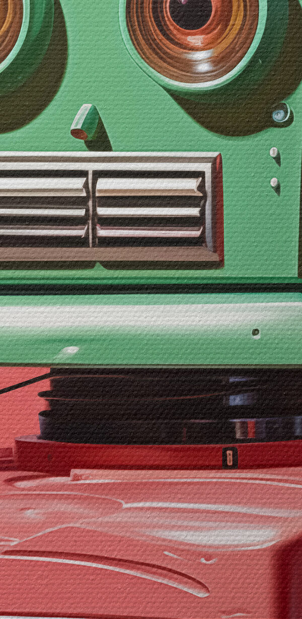 Groen en roze robot met grote ogen Groen en roze robot met grote ogen