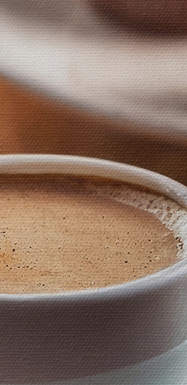 Kopje koffie en cupcakes op een tafel Kopje koffie en cupcakes op een tafel