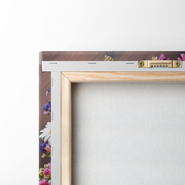Vaas met bloemen op een tafel Vaas met bloemen op een tafel