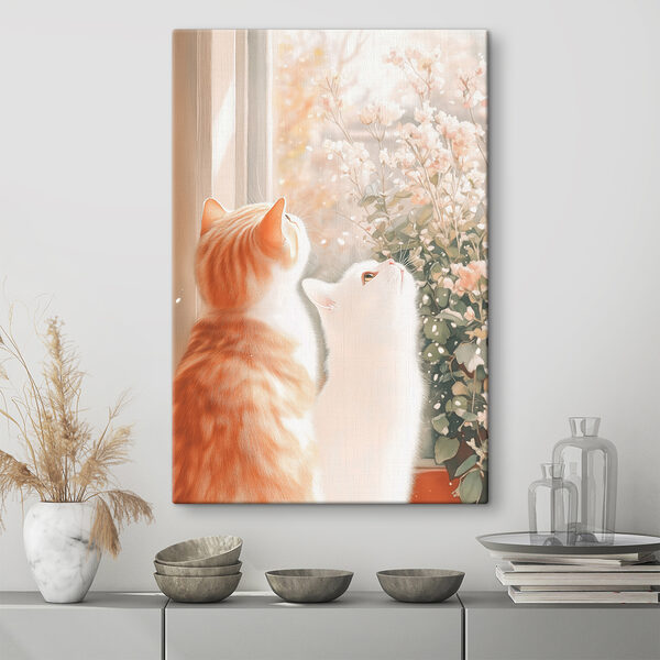 Twee katten kijken uit een raam Twee katten kijken uit een raam