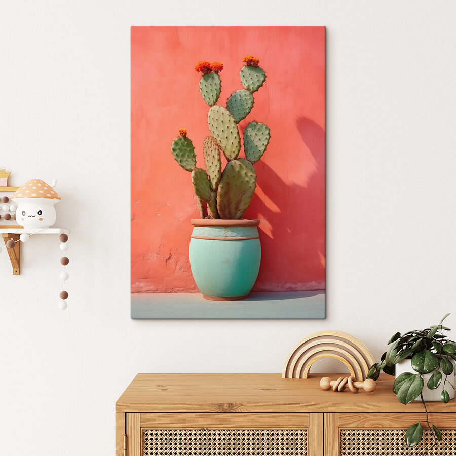 Cactus in een pot tegen een muur