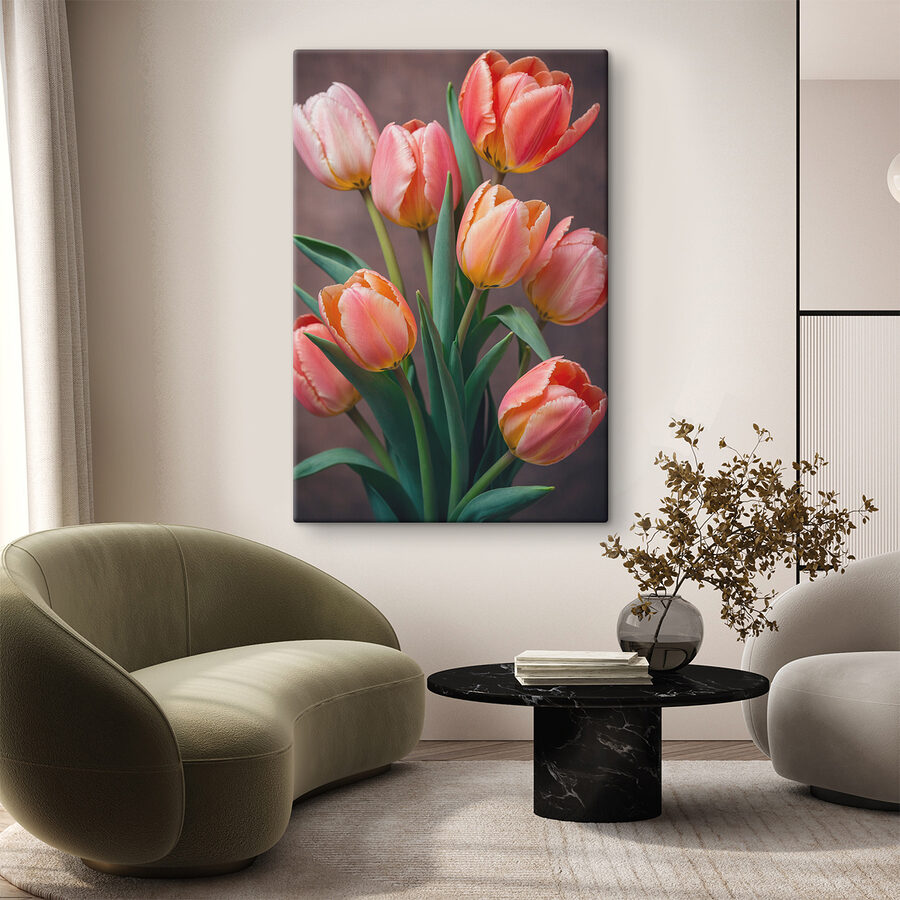 Groep roze en gele tulpen