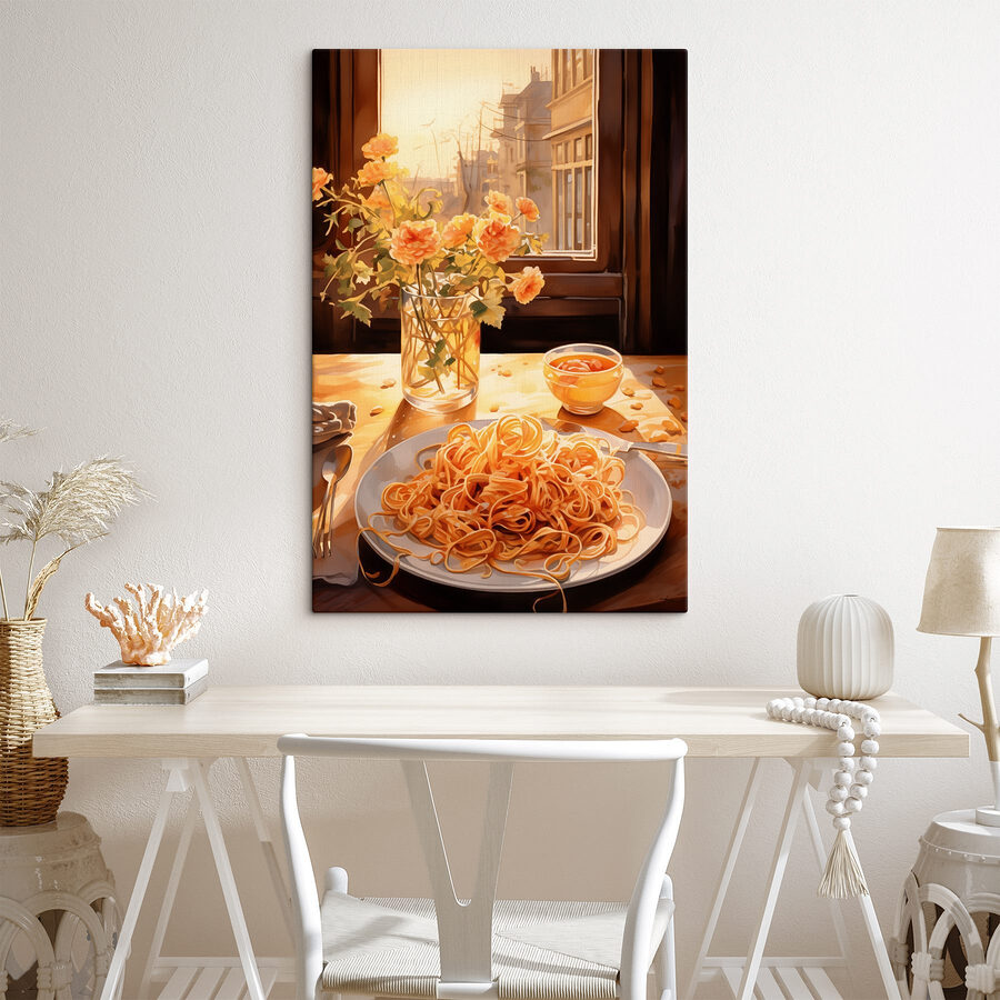 Bord pasta en een vaas bloemen