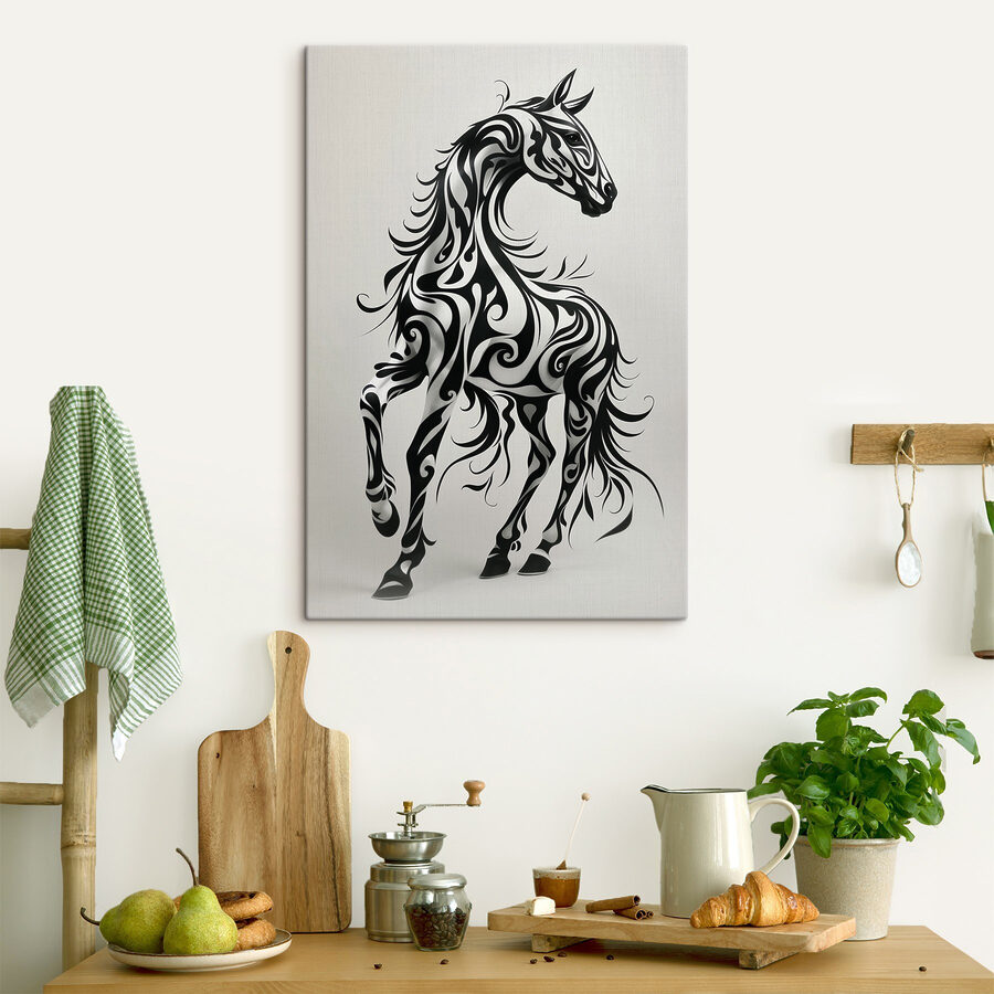 Zwart-wit paard met swirls