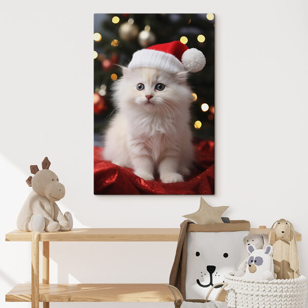 Wit katje met kerstmuts Wit katje met kerstmuts