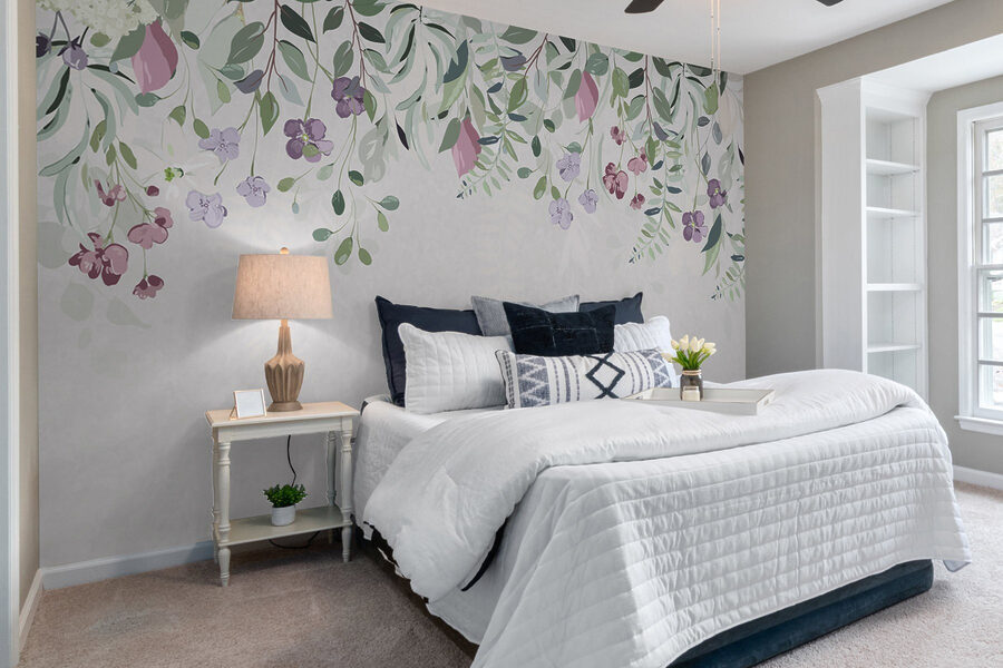 Bloemenrand met paarse bloemen en bladeren