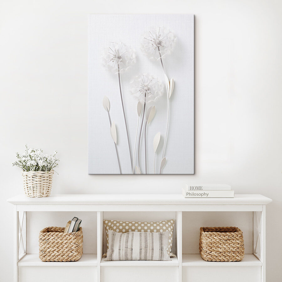 Delicate bloemen op slanke stelen
