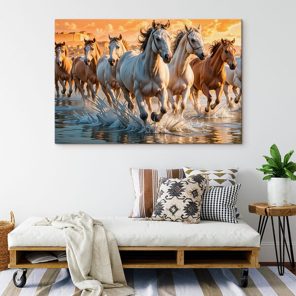 Groep paarden loopt door water Groep paarden loopt door water