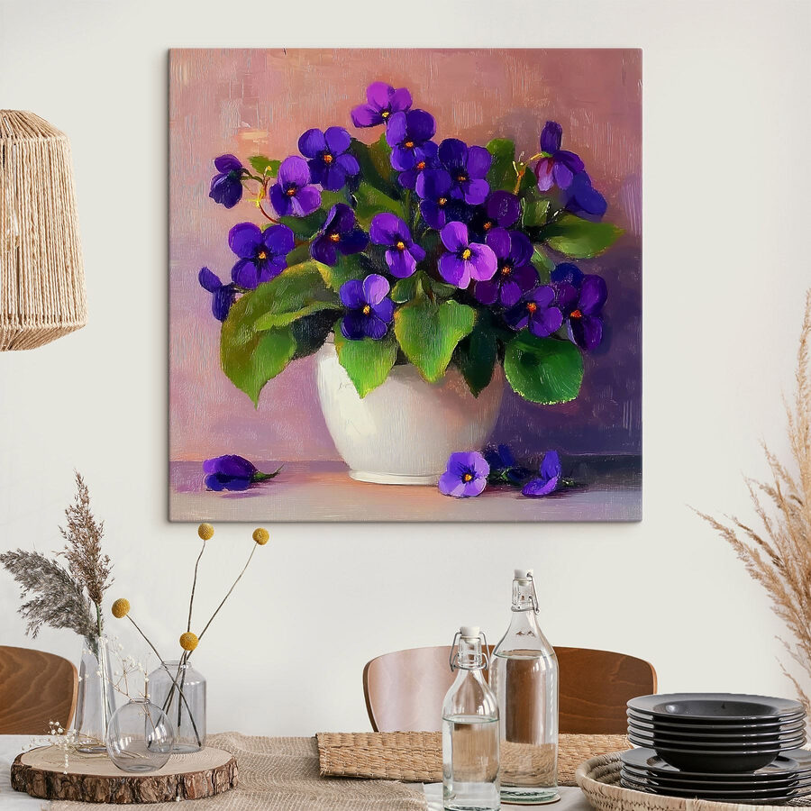 Pot met paarse bloemen Pot met paarse bloemen