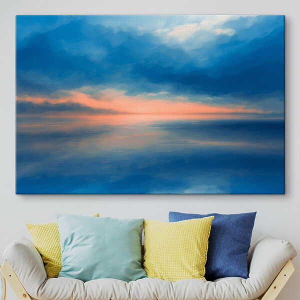 Blauwe en oranje lucht met wolken Blauwe en oranje lucht met wolken