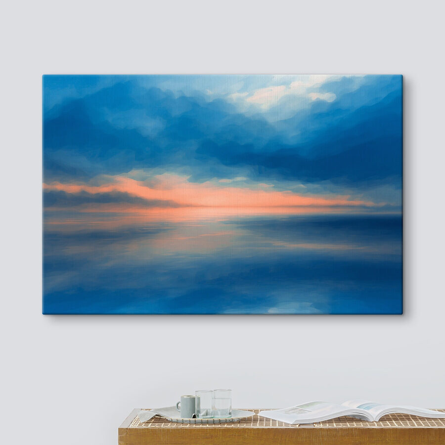 Blauwe en oranje lucht met wolken