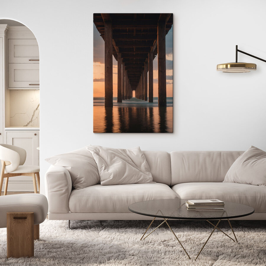 Houten brug in het water