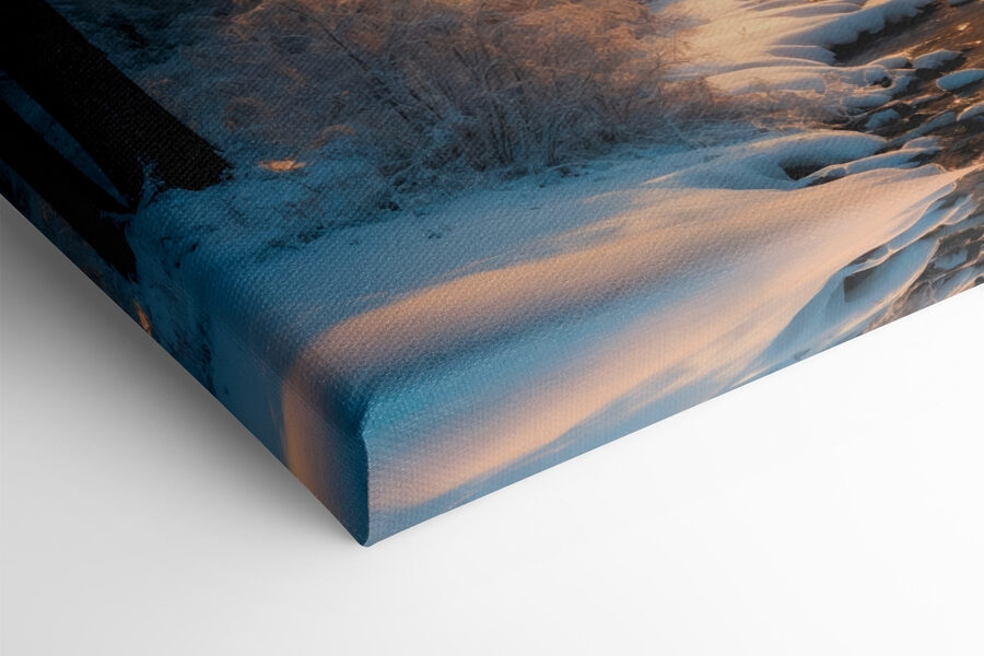 Canvas Schilderijen Besneeuwd bos met bomen en een beekje - Afbeelding 10