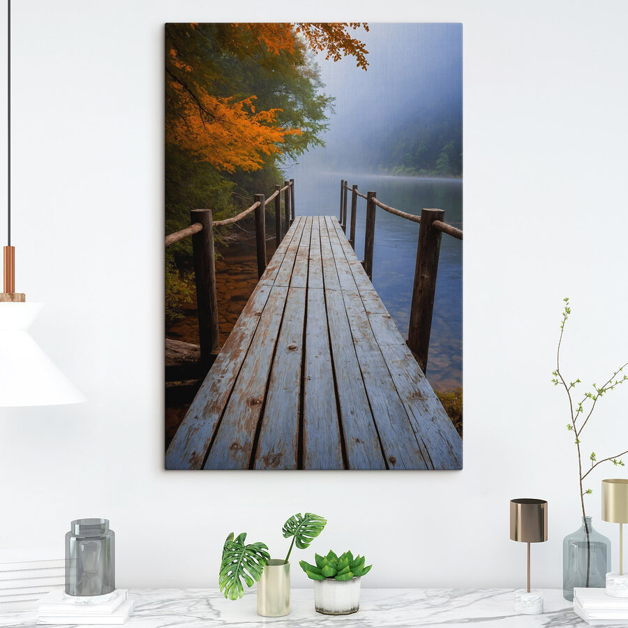 Houten steiger boven een waterlichaam