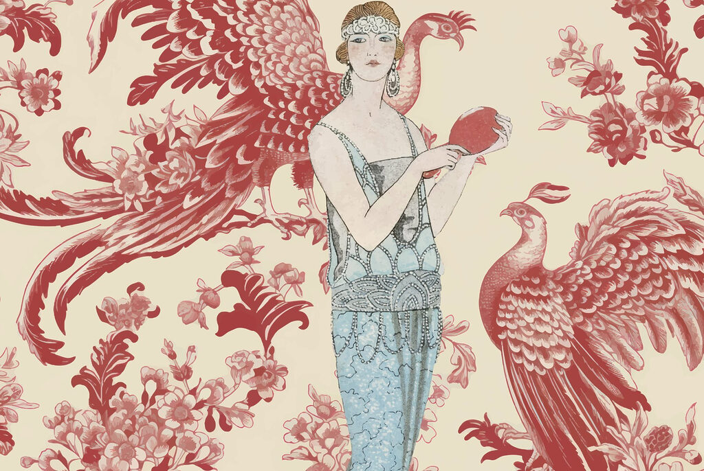 Vrouw in een blauwe jurk met een rood voorwerp Vrouw in een blauwe jurk met een rood voorwerp