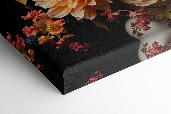 Vaas met bloemen op zwarte achtergrond Vaas met bloemen op zwarte achtergrond